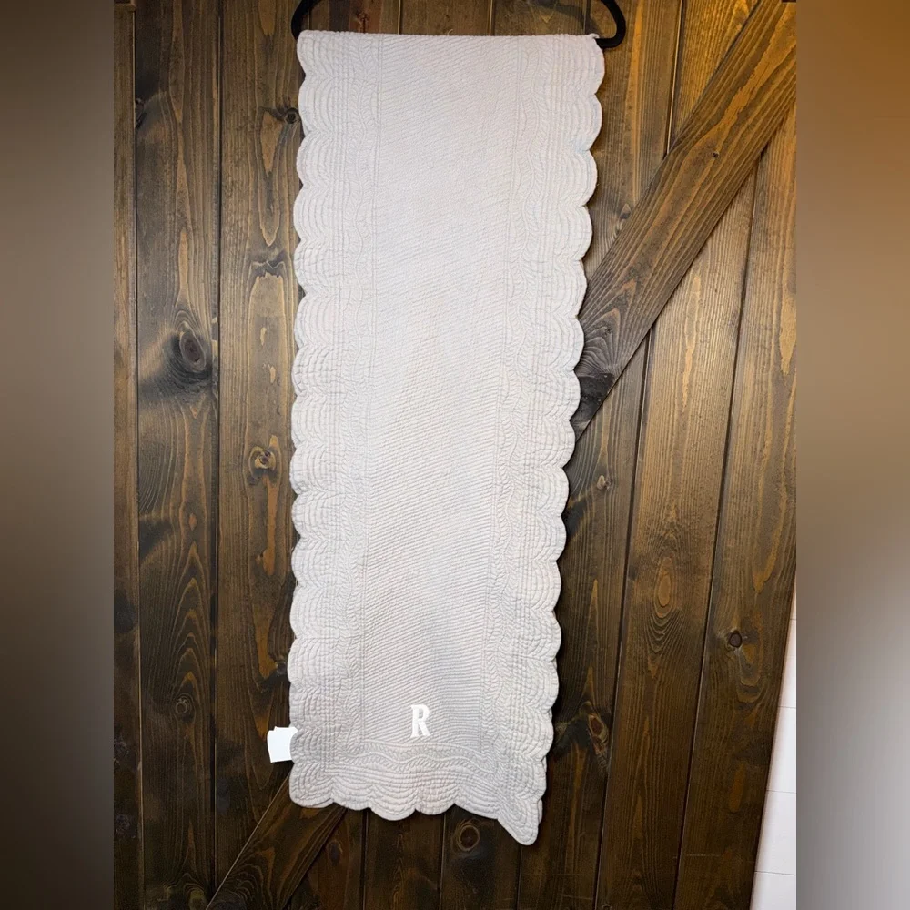Marseille Quilted Linen Table Runner
